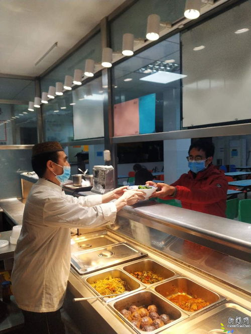 捧出一碗 熱心面 餐飲服務 不打烊